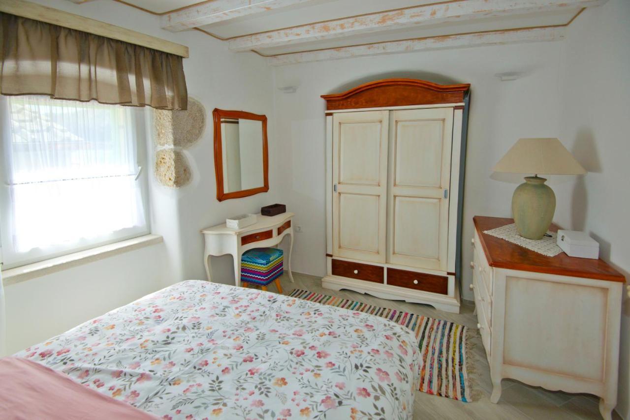 Apartment Sanjin More Antique باشْكا المظهر الخارجي الصورة